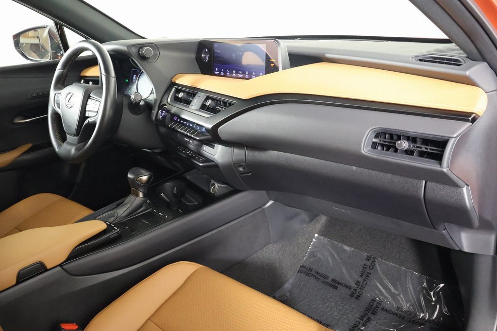 Certified 2020 Lexus UX 250h w/ Cold Area Package AWD/4WD image 9
