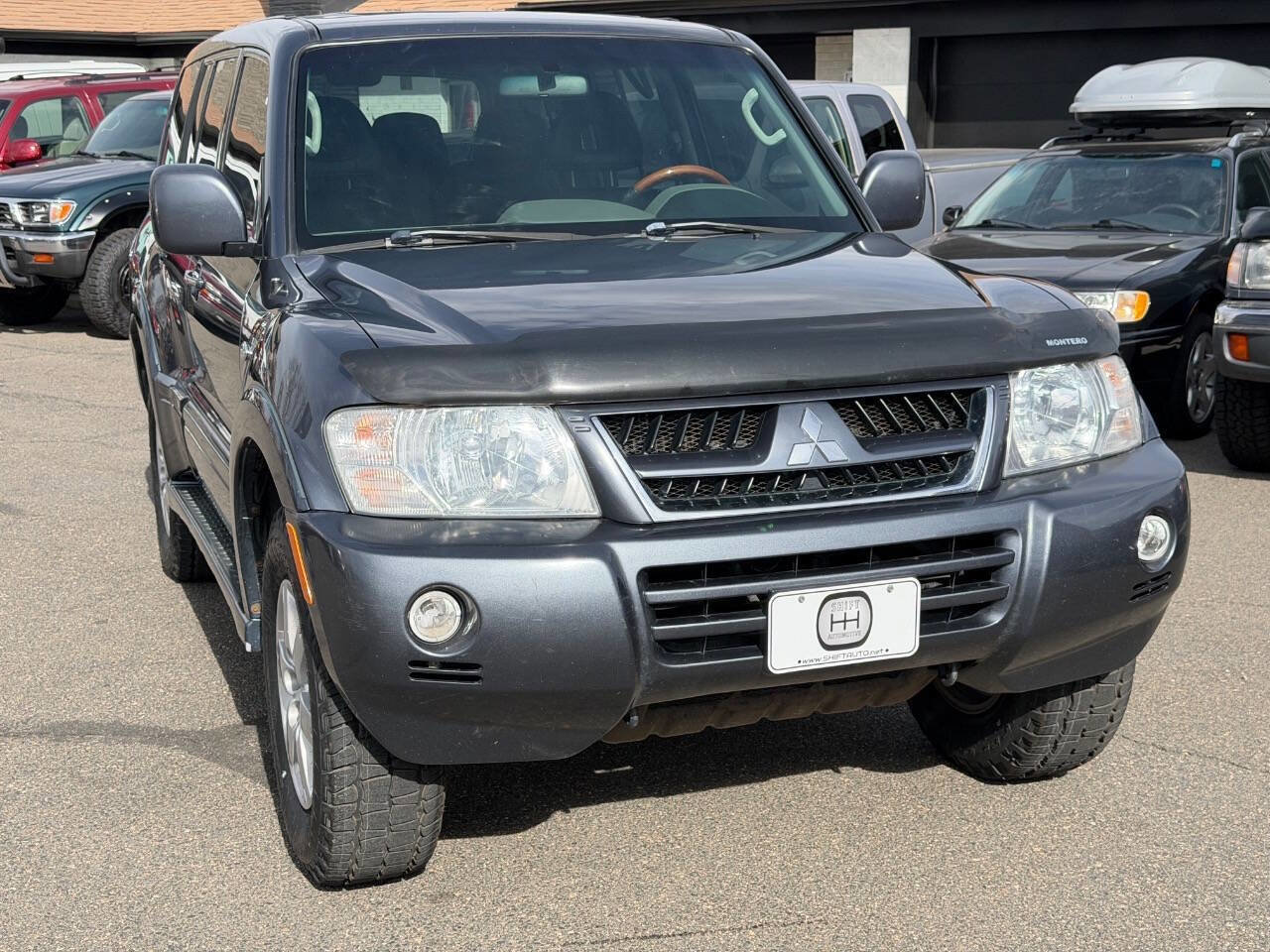 Used 2006 Mitsubishi Montero Limited image 25
