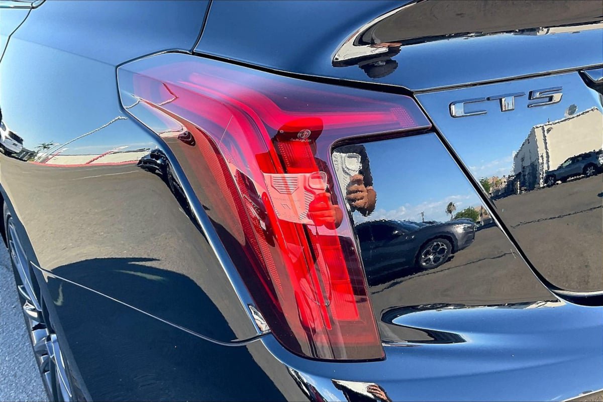 Used 2023 Cadillac CT5 Luxury RWD image 25