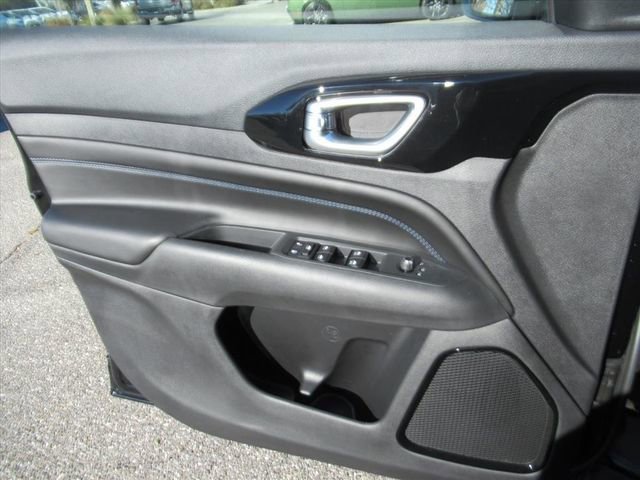 New 2026 Jeep Compass Latitude image 26