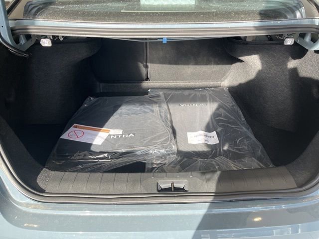 New 2026 Nissan Sentra SR w/ SR Premium Package FWD image 27
