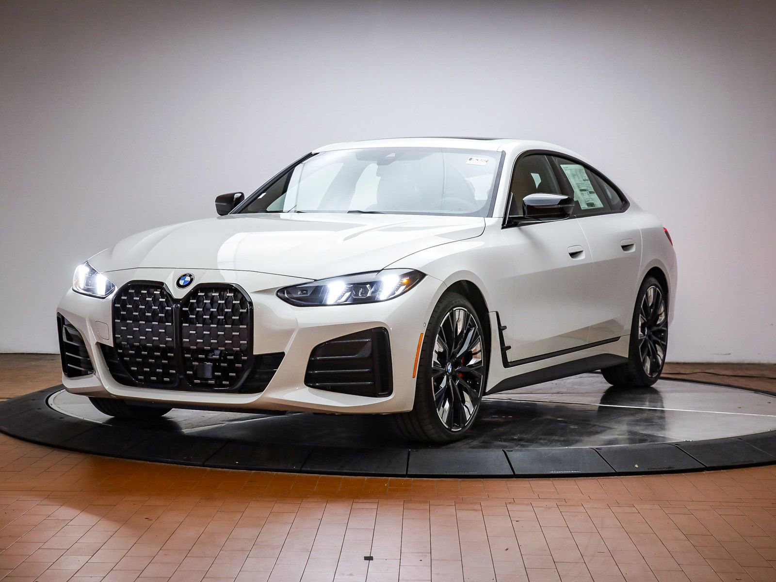 New 2026 BMW 430i w/ M Sport Package RWD image 1