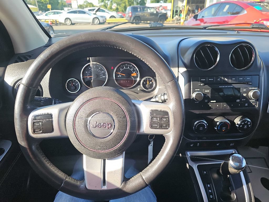 Used 2017 Jeep Compass High Altitude FWD image 61