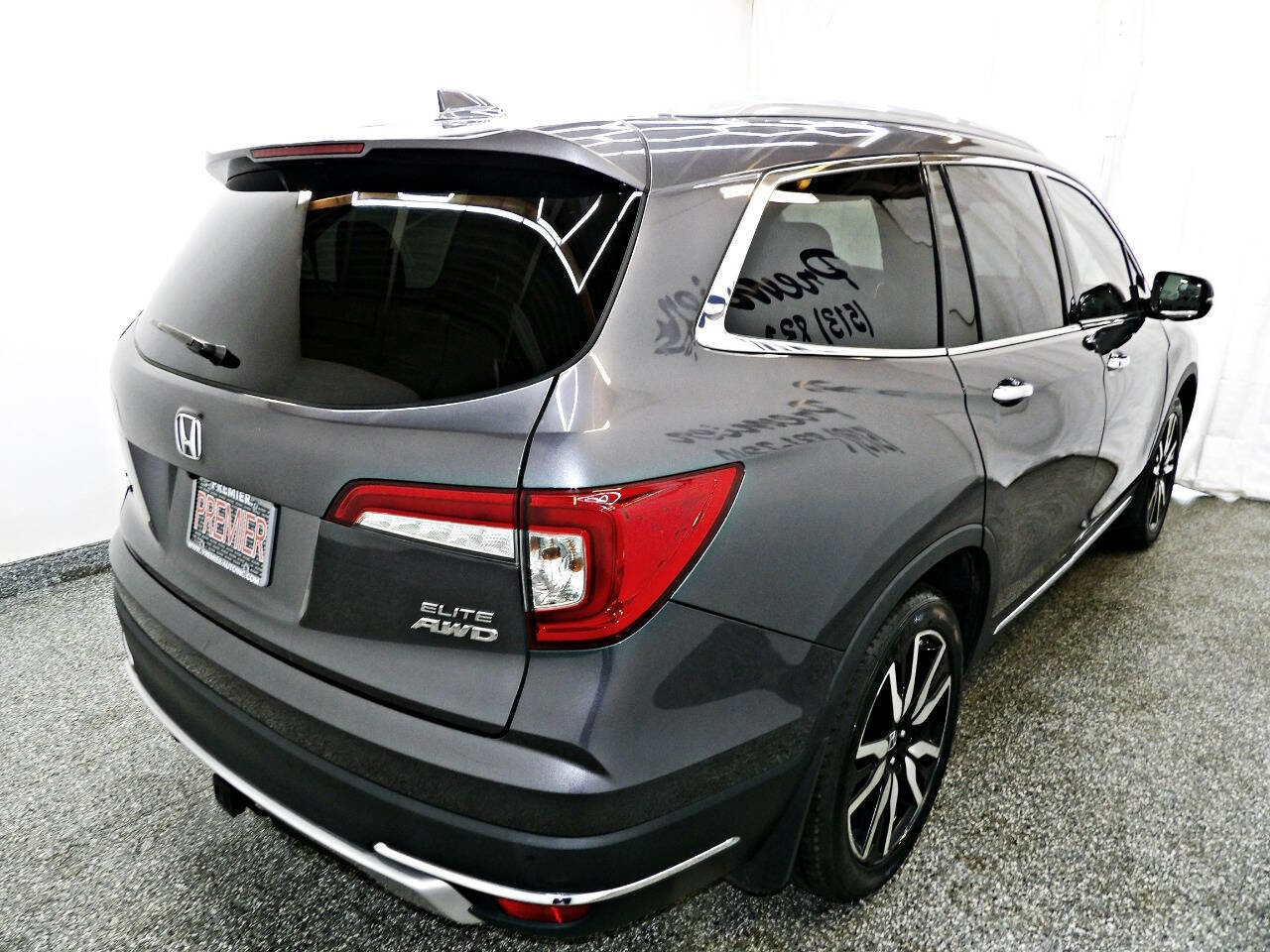 Used 2019 Honda Pilot Elite image 6