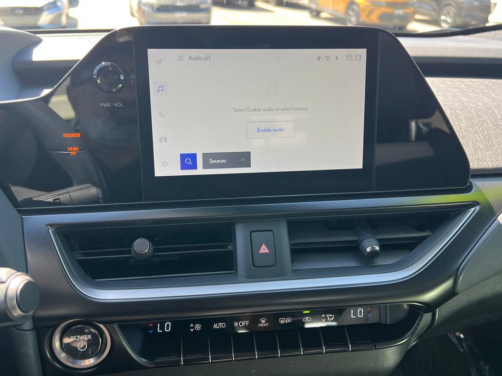 Used 2024 Lexus UX 250h F Sport FWD image 33