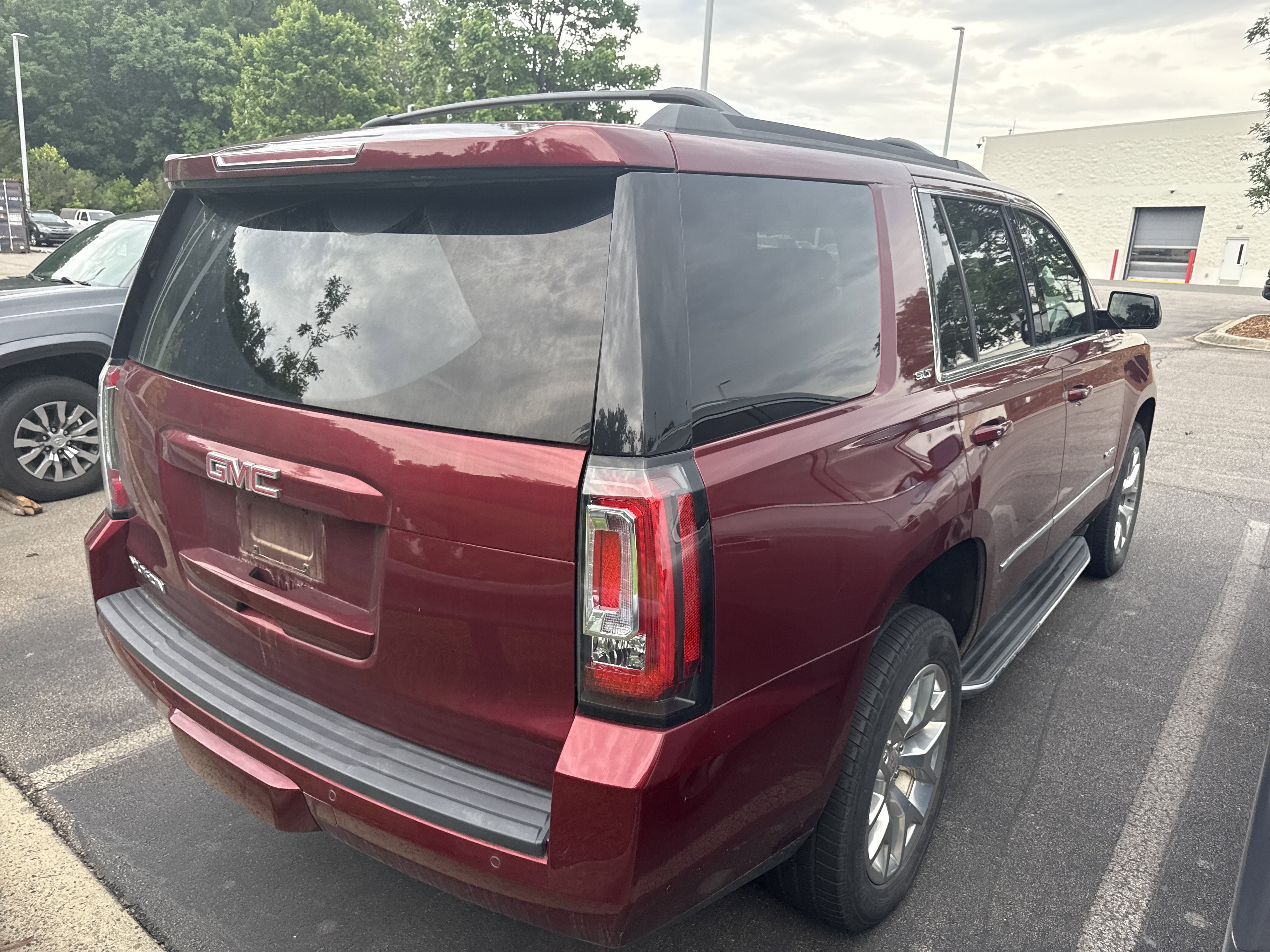 Used 2016 GMC Yukon SLT w/ Open Road Package AWD/4WD image 7