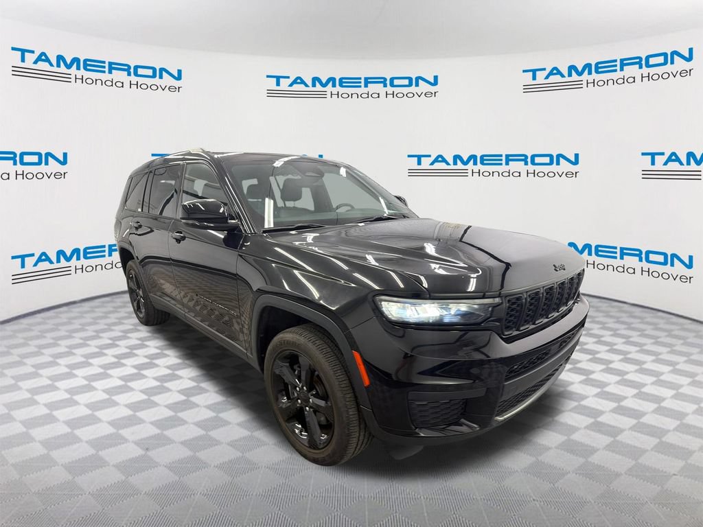 Used 2023 Jeep Grand Cherokee L Laredo RWD image 7