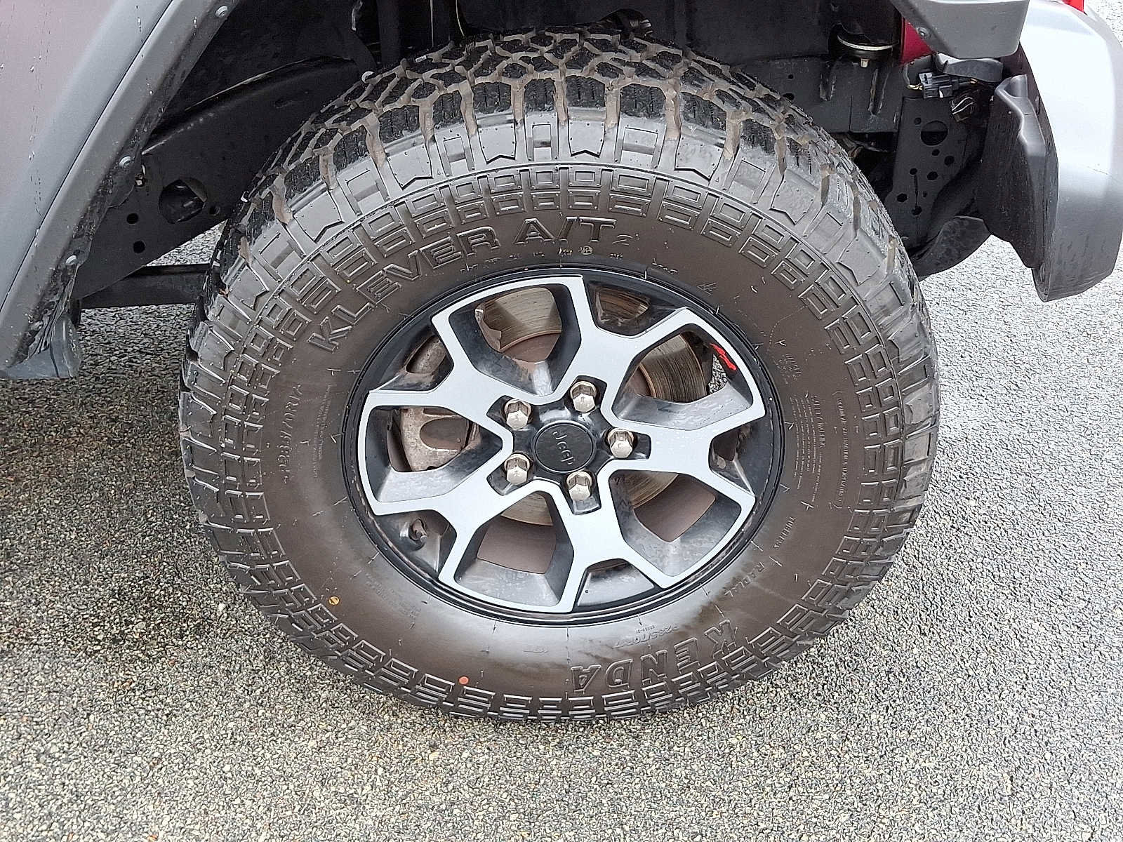 Used 2022 Jeep Wrangler Unlimited Rubicon w/ Cold Weather Group image 9