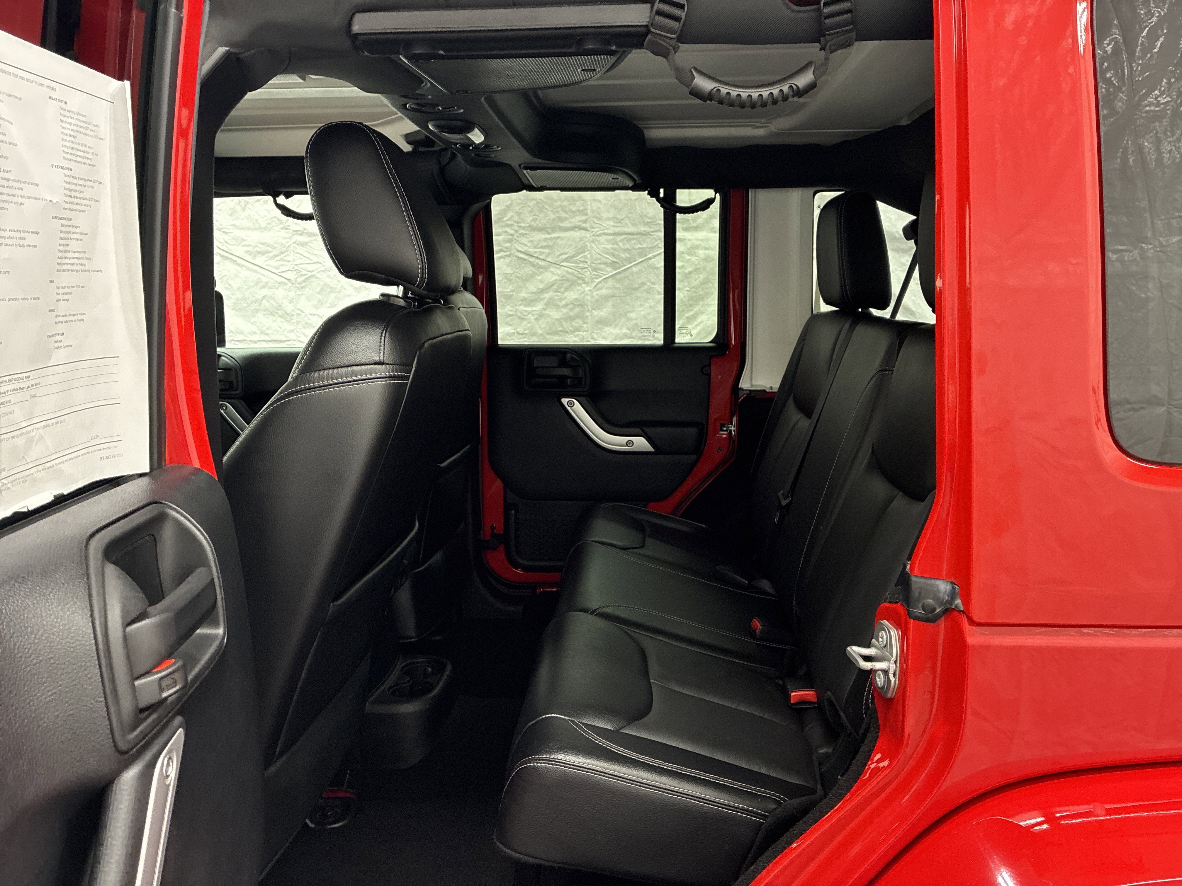 Used 2016 Jeep Wrangler Unlimited Sahara w/ Dual Top Group AWD/4WD image 11