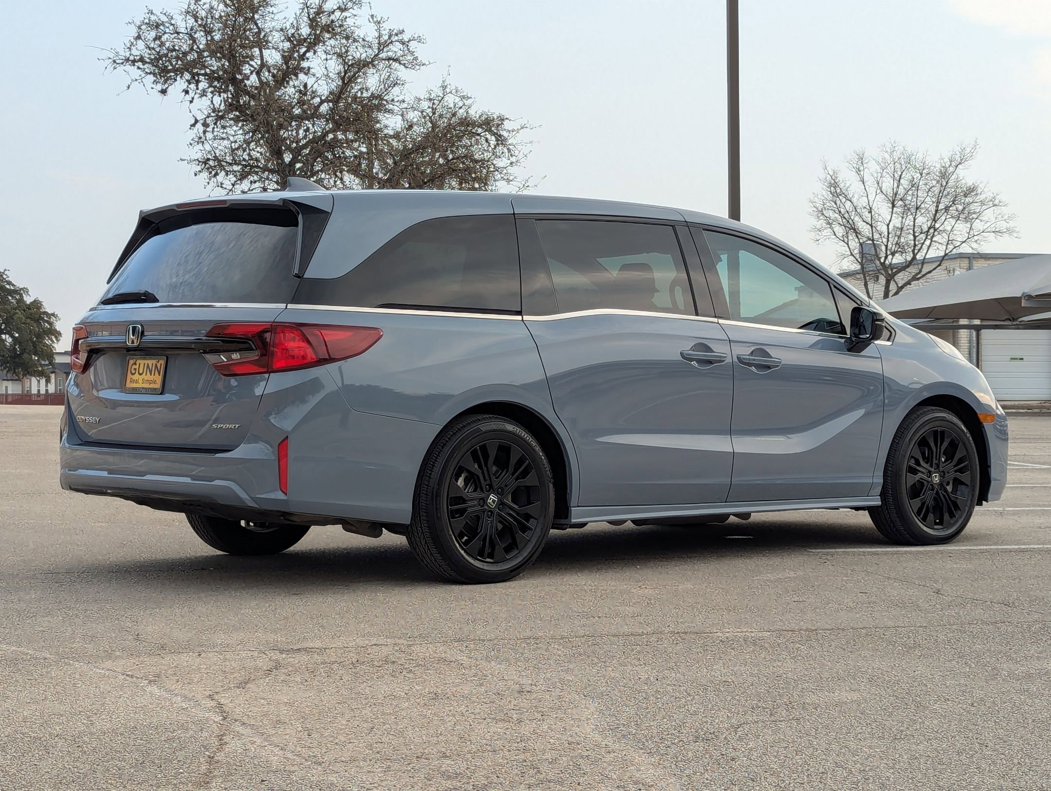 Used 2025 Honda Odyssey Sport-L image 4