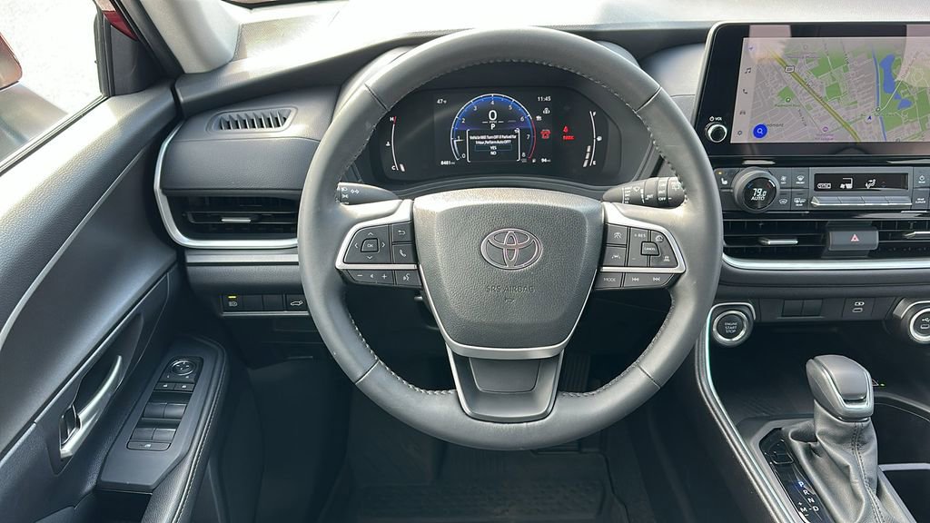 Used 2025 Toyota Grand Highlander FWD image 12