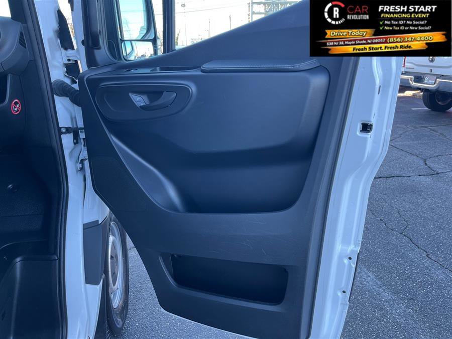 Used 2023 Mercedes-Benz Sprinter 2500 image 38