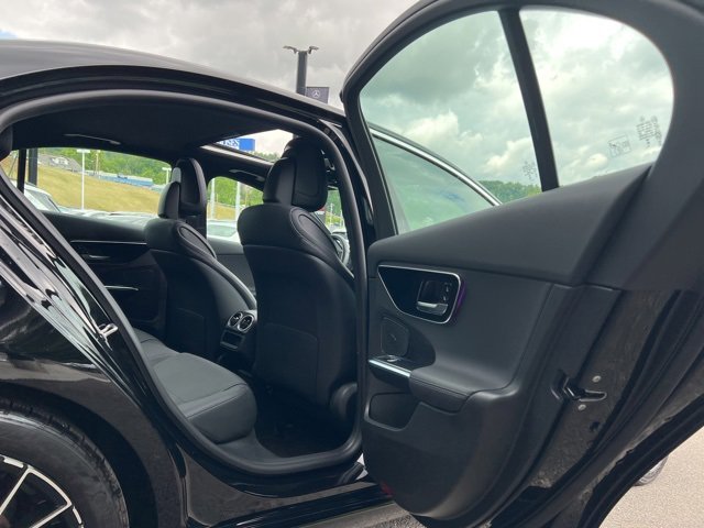 Used 2024 Mercedes-Benz C 300 4MATIC Sedan image 23