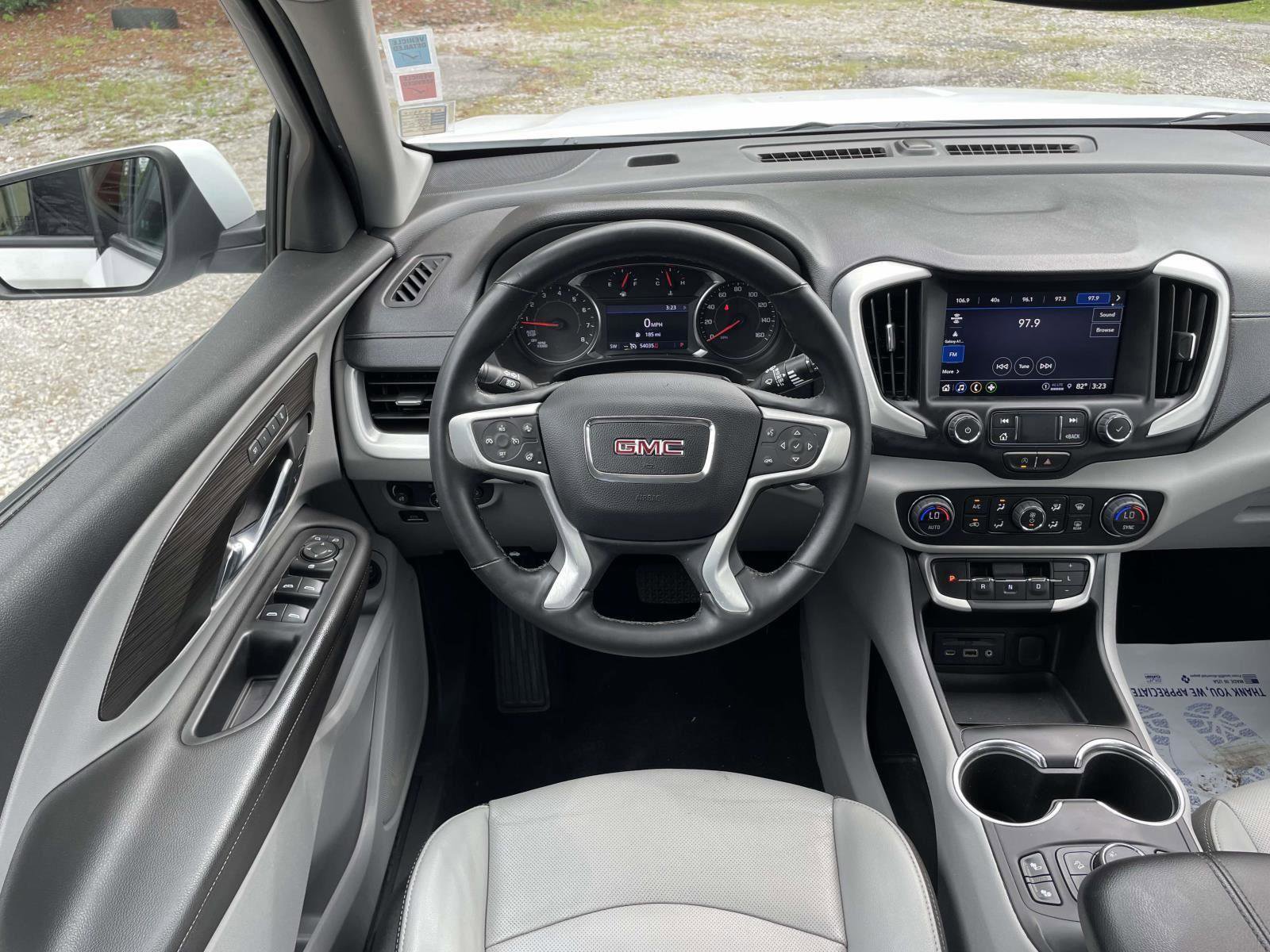Used 2023 GMC Terrain SLT FWD image 29