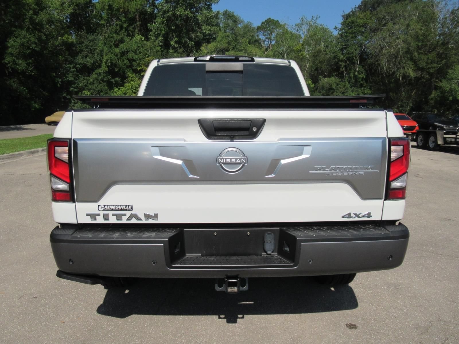 Used 2023 Nissan Titan Platinum Reserve w/ Moonroof Package AWD/4WD image 6