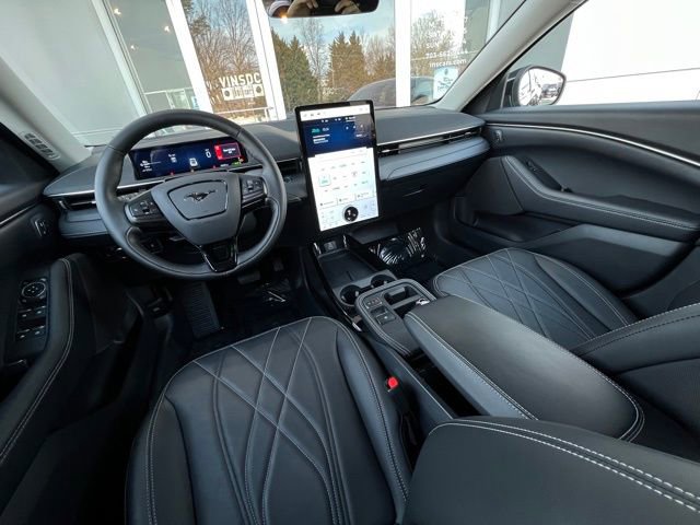 Used 2025 Ford Mustang Mach-E Select w/ Comfort Package Lite image 26