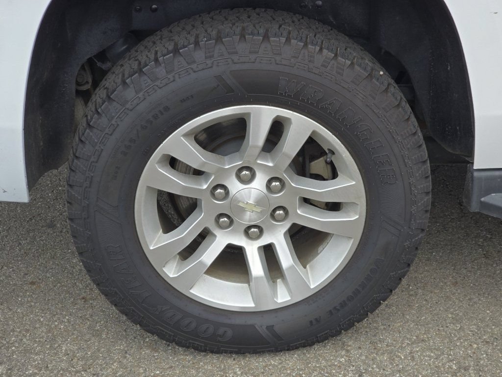 Used 2019 Chevrolet Tahoe LS w/ Max Trailering Package AWD/4WD image 11
