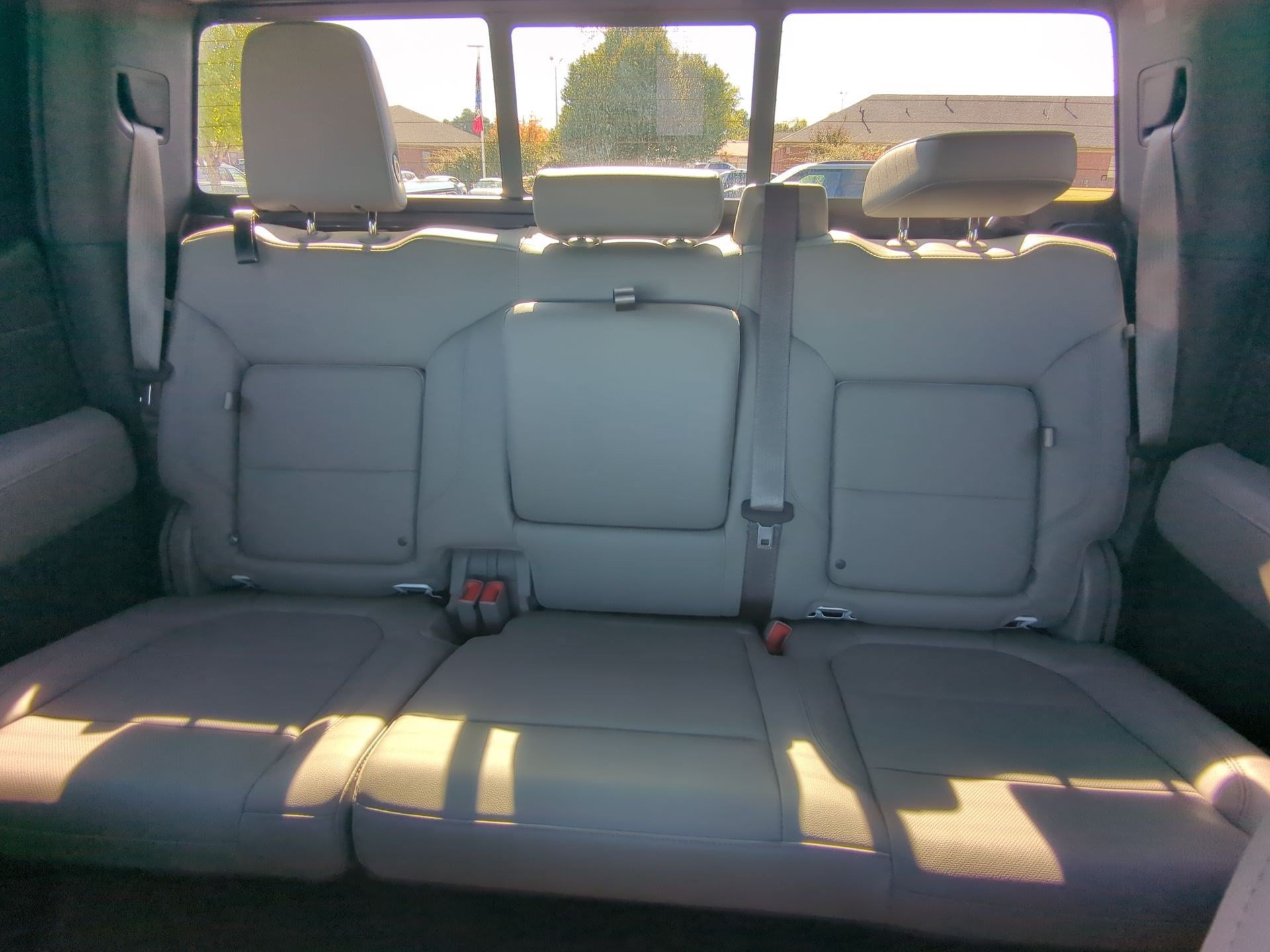 Used 2020 Chevrolet Silverado 1500 LTZ AWD/4WD image 22