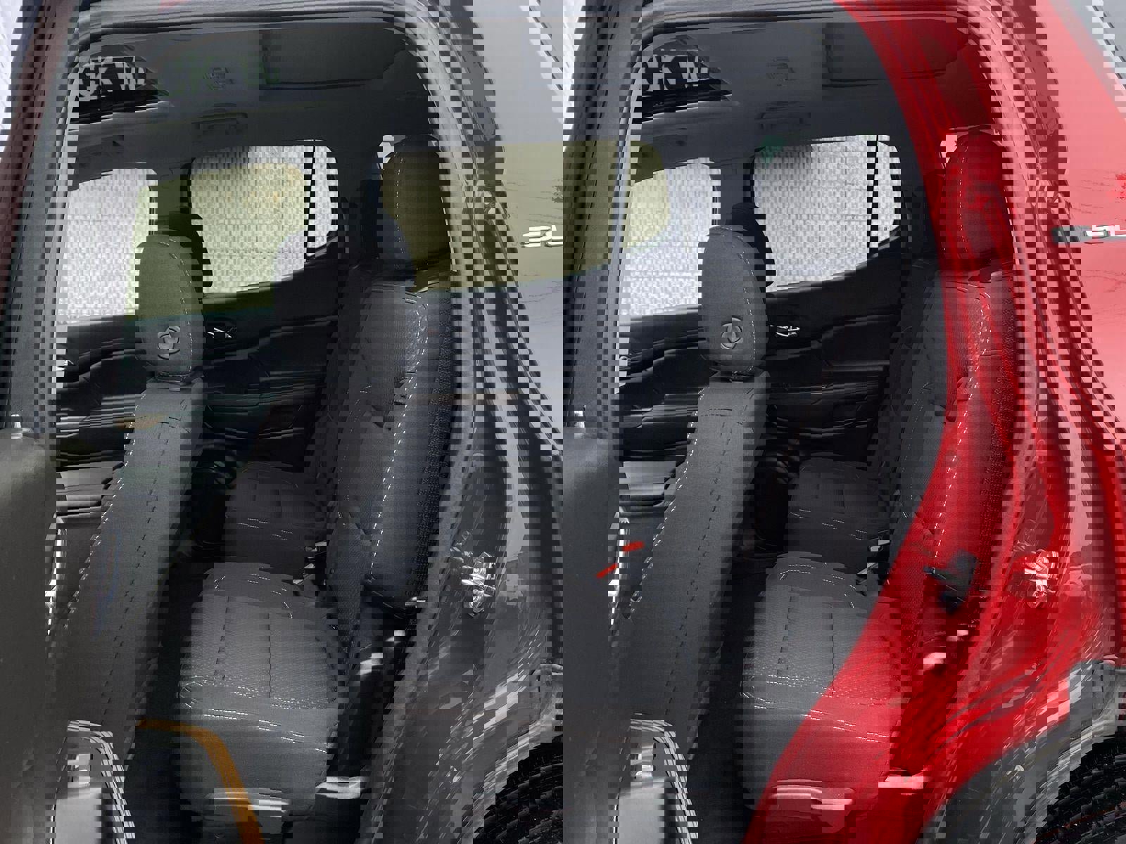 Certified 2023 GMC Acadia SLE w/ Driver Convenience Package image 17