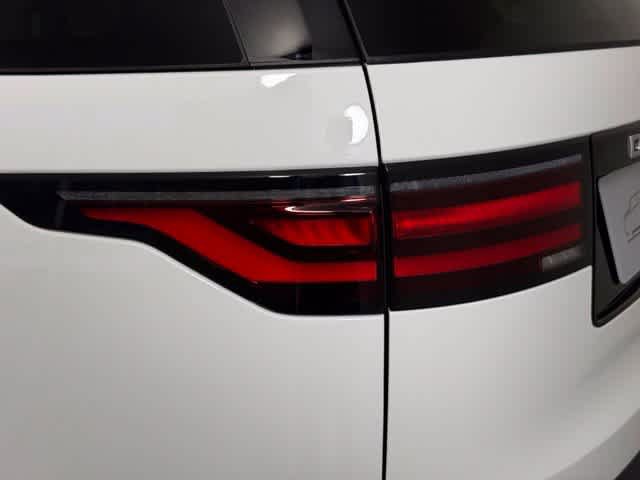 New 2026 Land Rover Discovery S AWD/4WD image 13