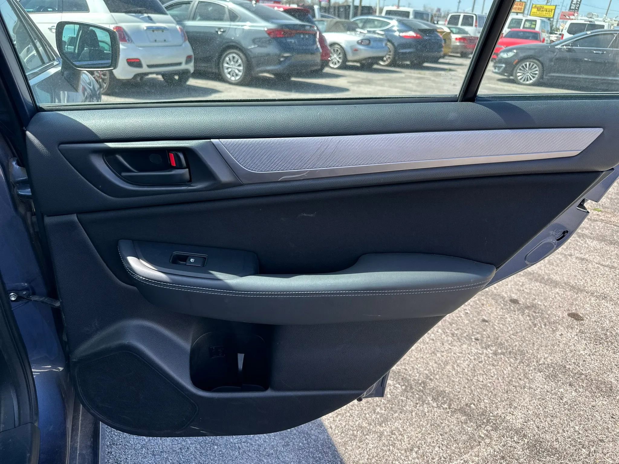 Used 2015 Subaru Legacy 2.5i AWD/4WD image 21