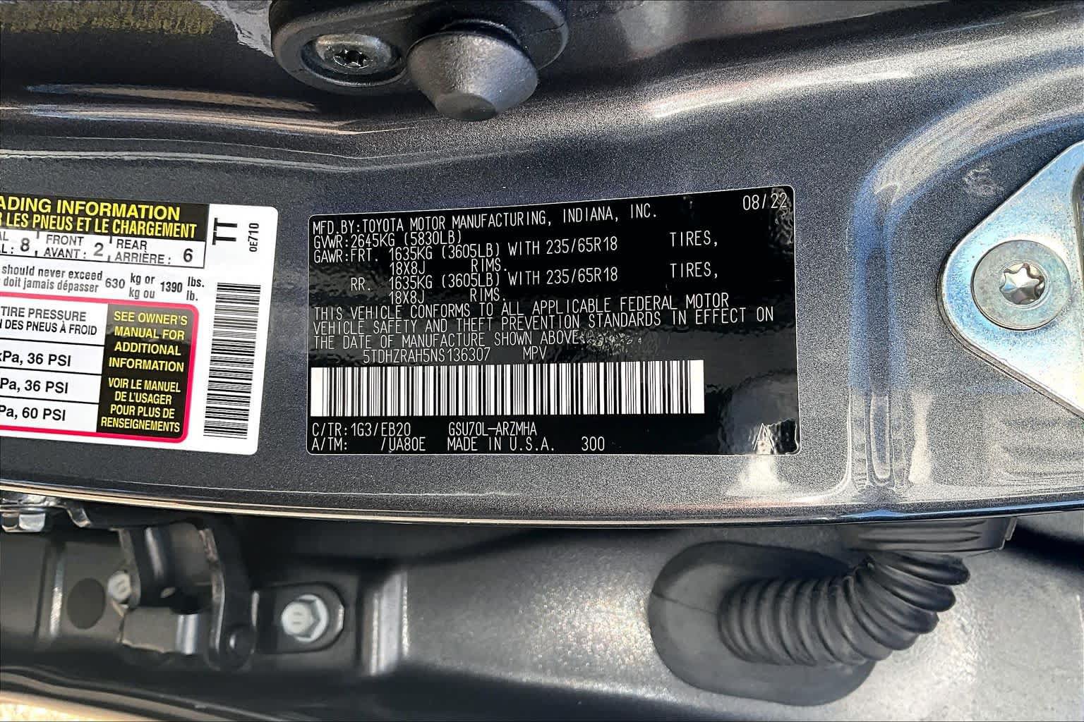 Used 2022 Toyota Highlander XLE FWD image 36