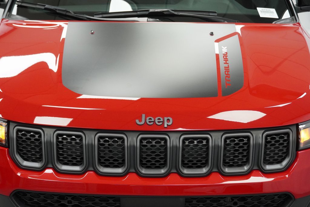 Certified 2024 Jeep Compass Trailhawk image 9