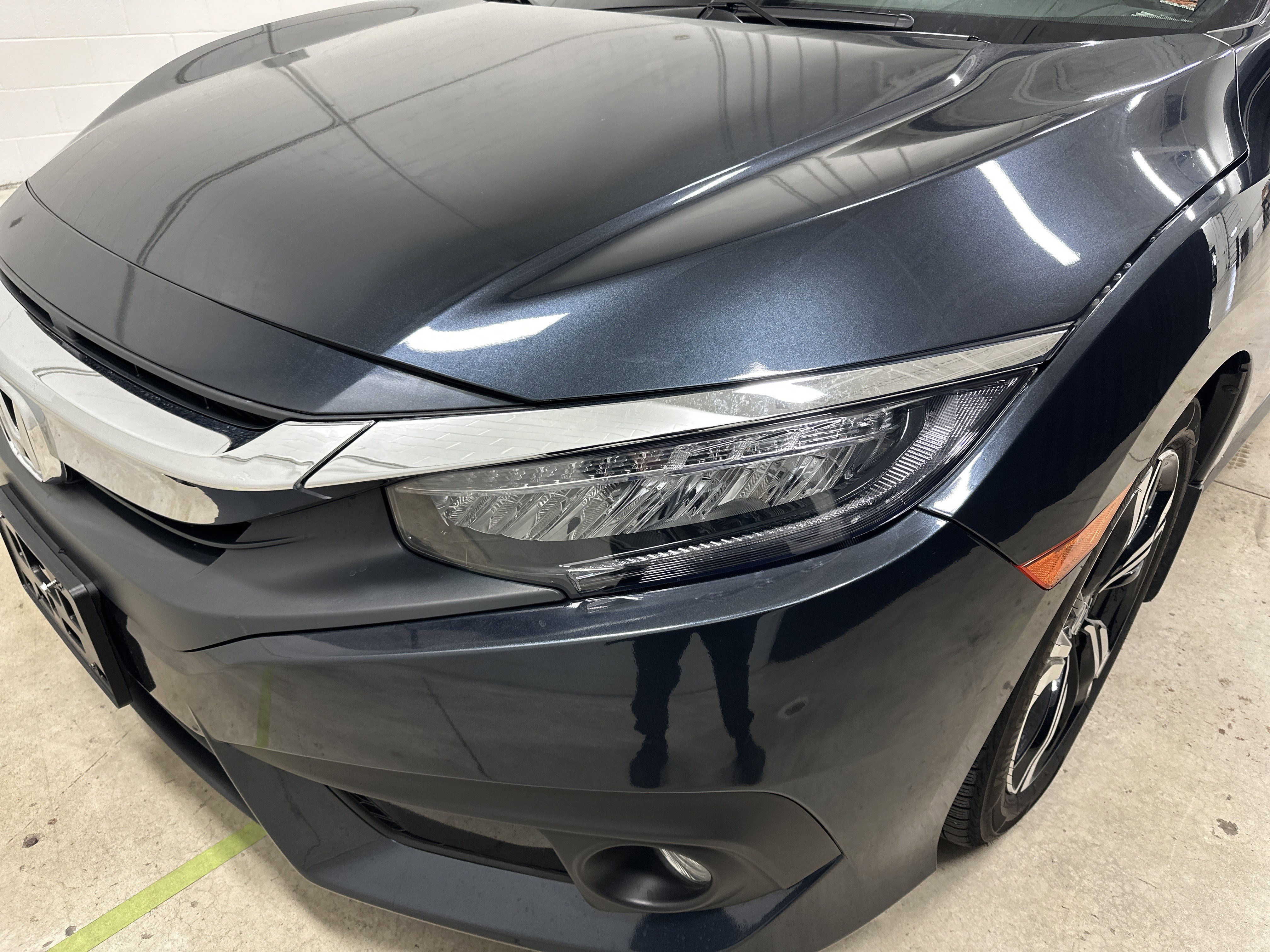 Used 2016 Honda Civic Touring image 6