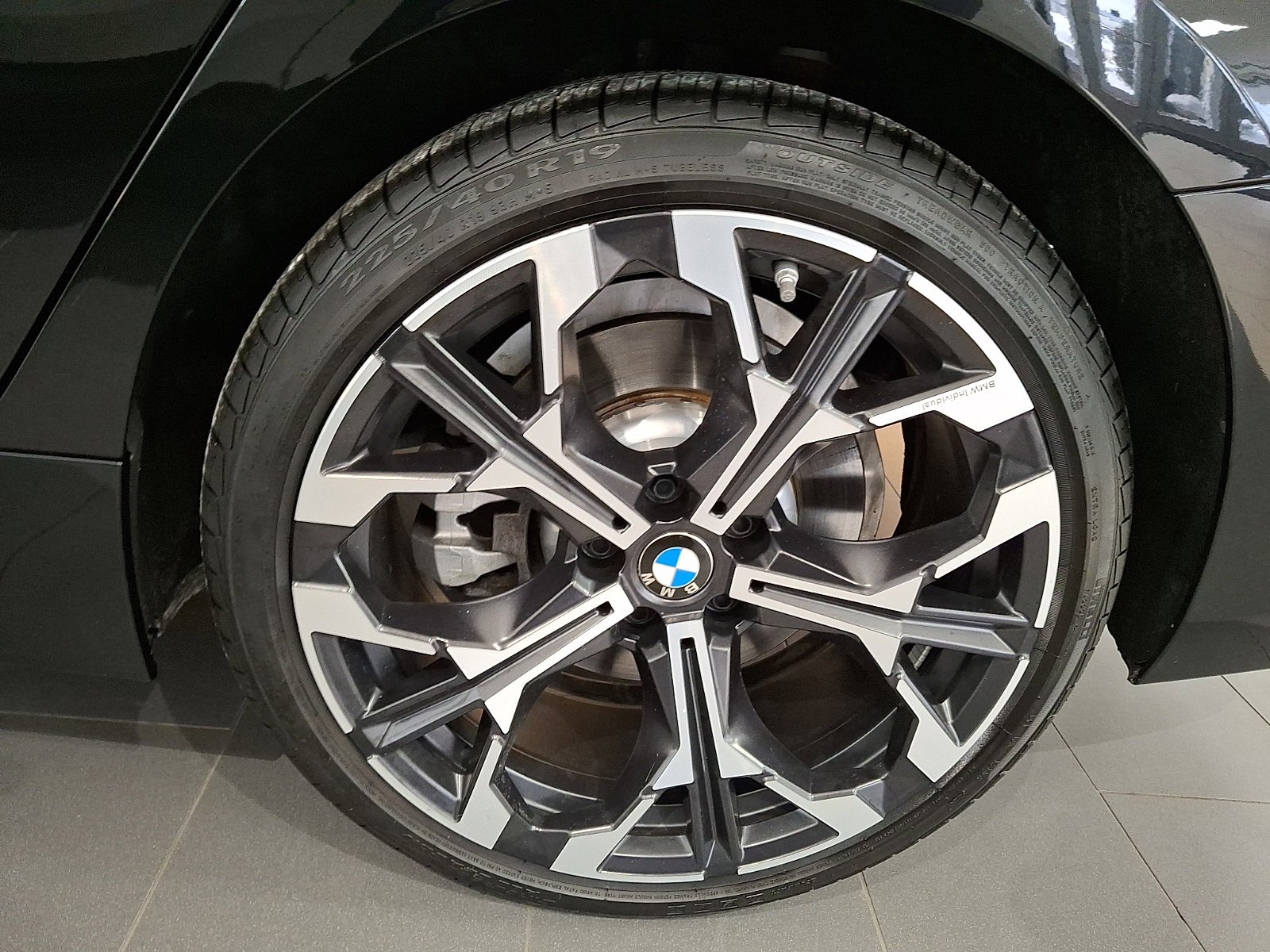 Used 2025 BMW 330i xDrive 330i xDrive w/ M Sport Package image 6