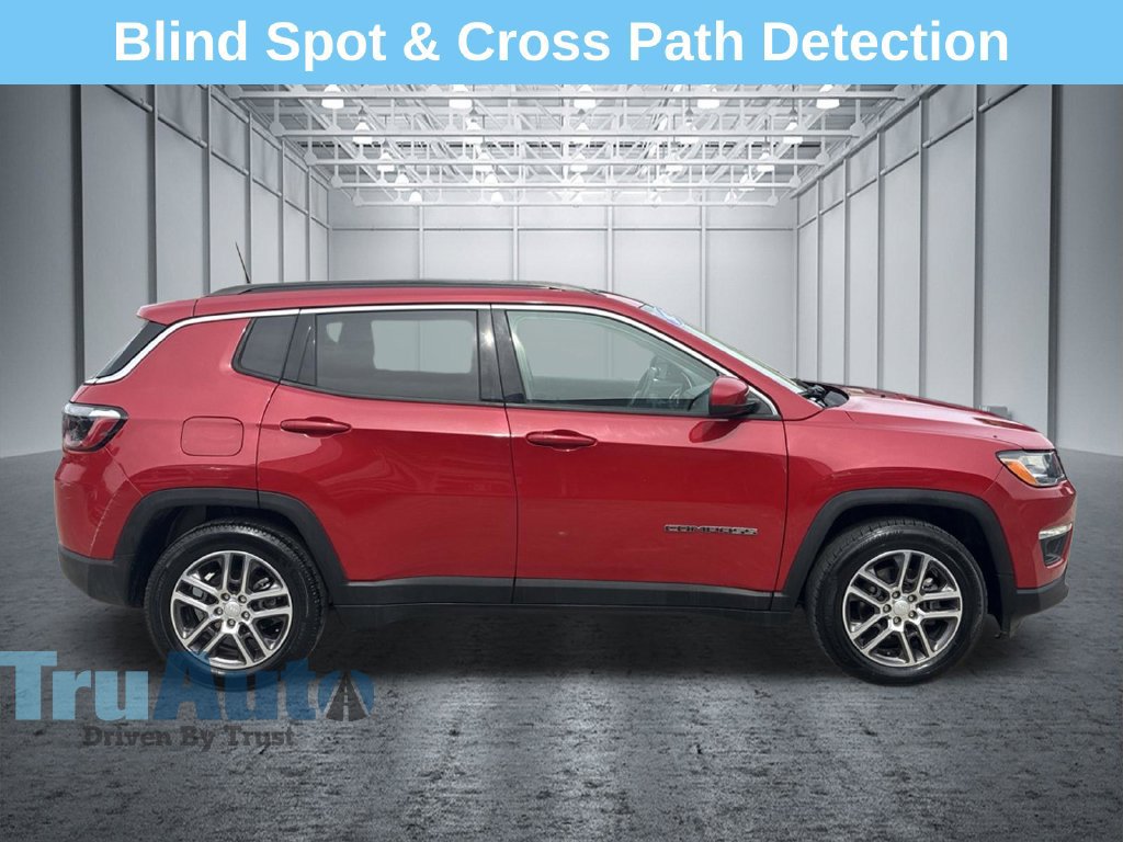 Used 2020 Jeep Compass Latitude FWD image 9