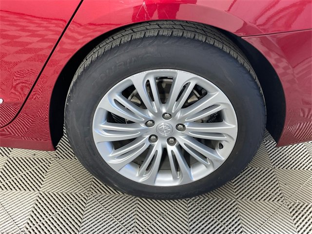 Certified 2018 Buick LaCrosse Essence w/ Sights and Sounds Package image 18