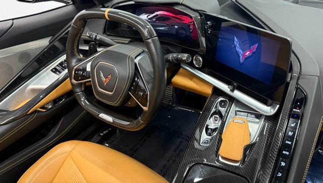 Used 2023 Chevrolet Corvette Z06 image 32