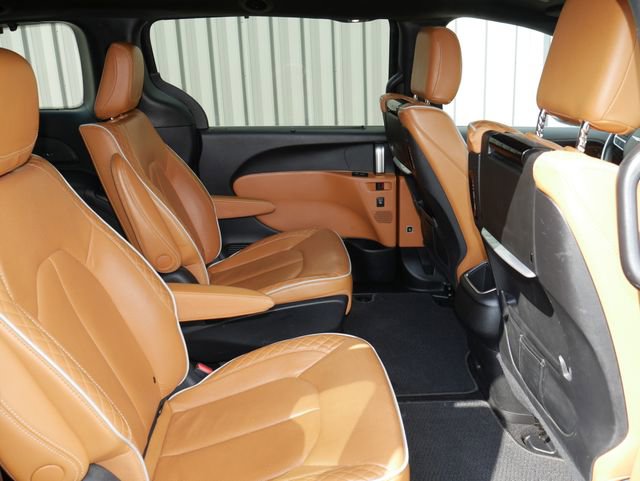 Used 2021 Chrysler Pacifica Pinnacle image 25