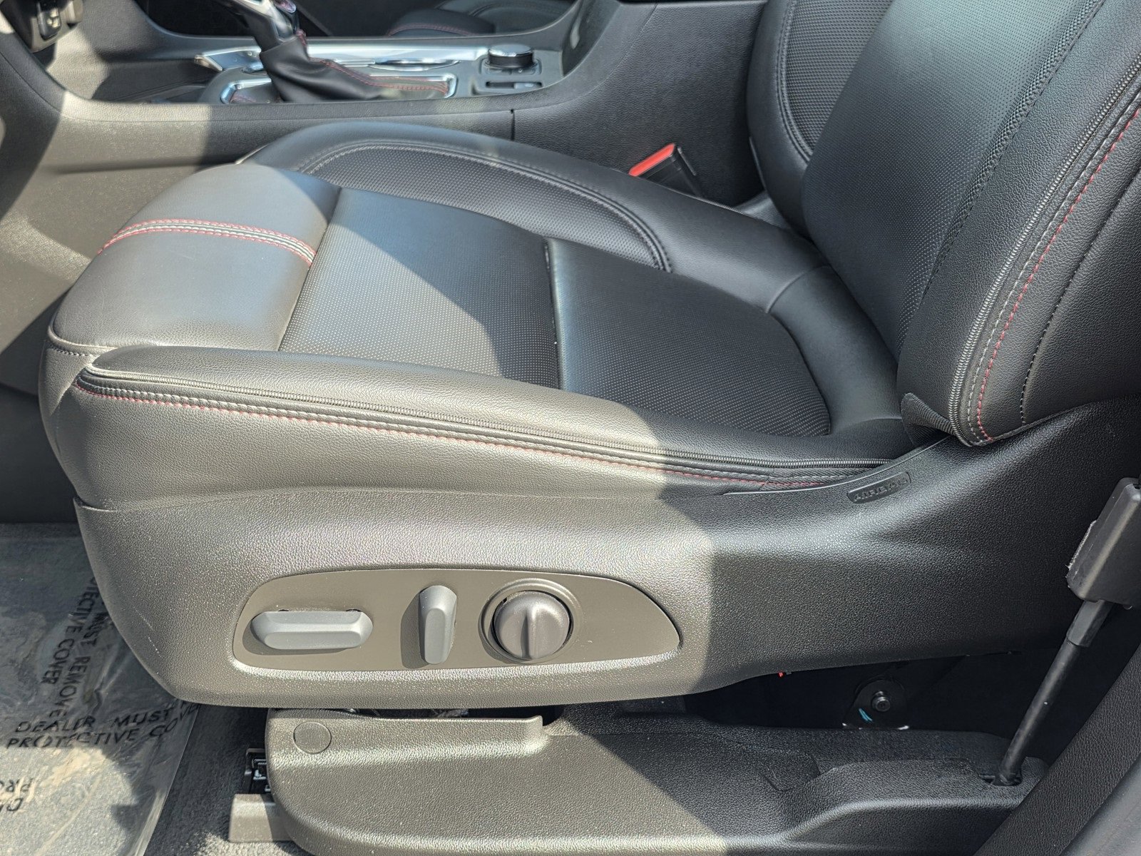 Used 2023 Chevrolet Traverse RS w/ LPO, Floor Liner Package image 24