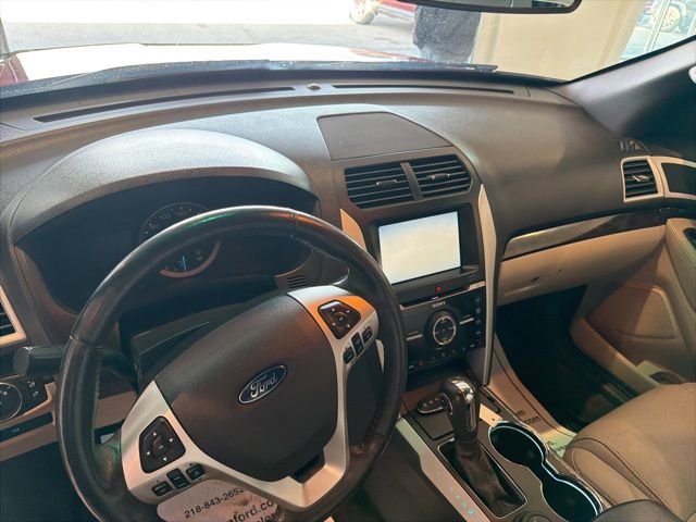 Used 2015 Ford Explorer Limited w/ Equipment Group 301A AWD/4WD image 10