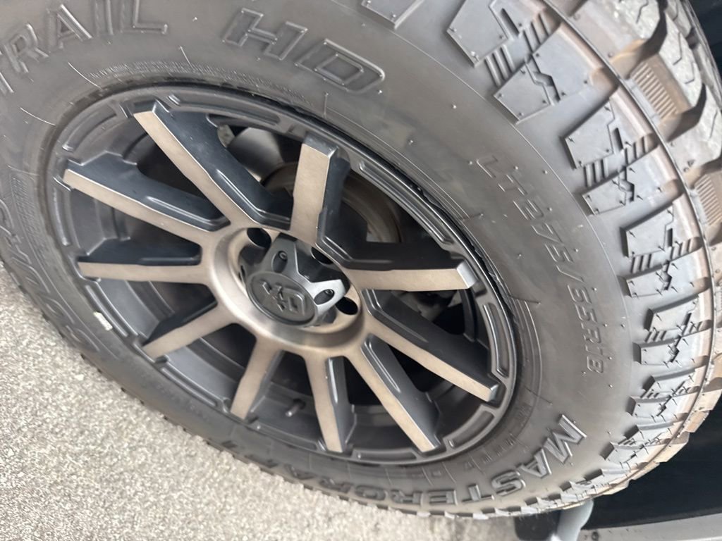 Used 2016 Jeep Wrangler Unlimited Sahara w/ Connectivity Group image 16