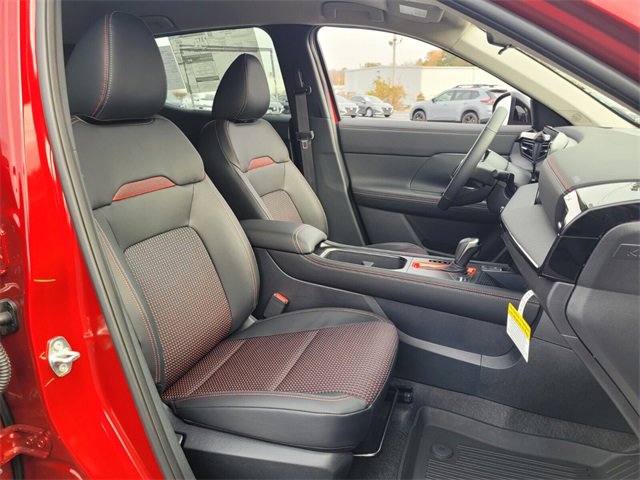 New 2026 Nissan Kicks SR w/ Cold Weather Package image 10