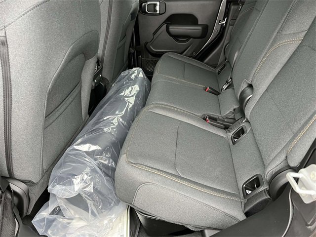 New 2025 Jeep Gladiator Sport image 26