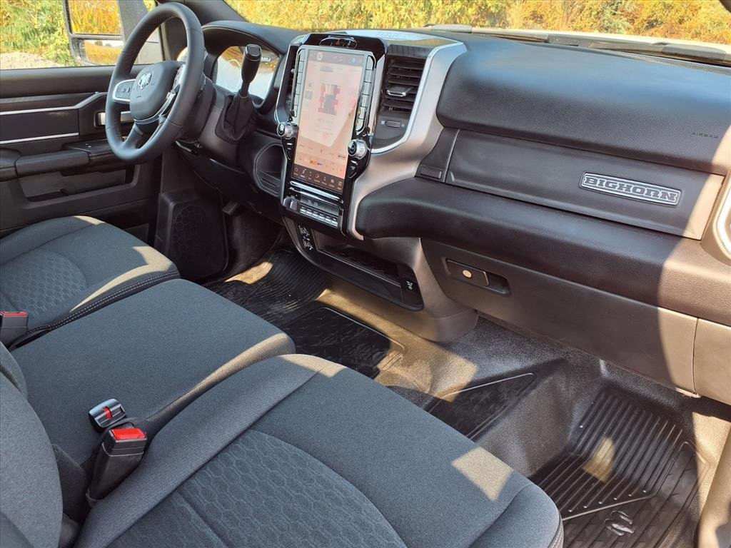 Used 2025 RAM 5500 Tradesman image 15