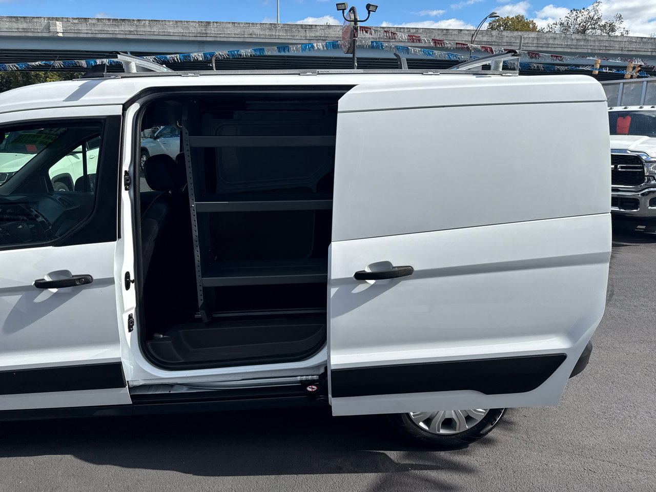 Used 2019 Ford Transit Connect XL image 21