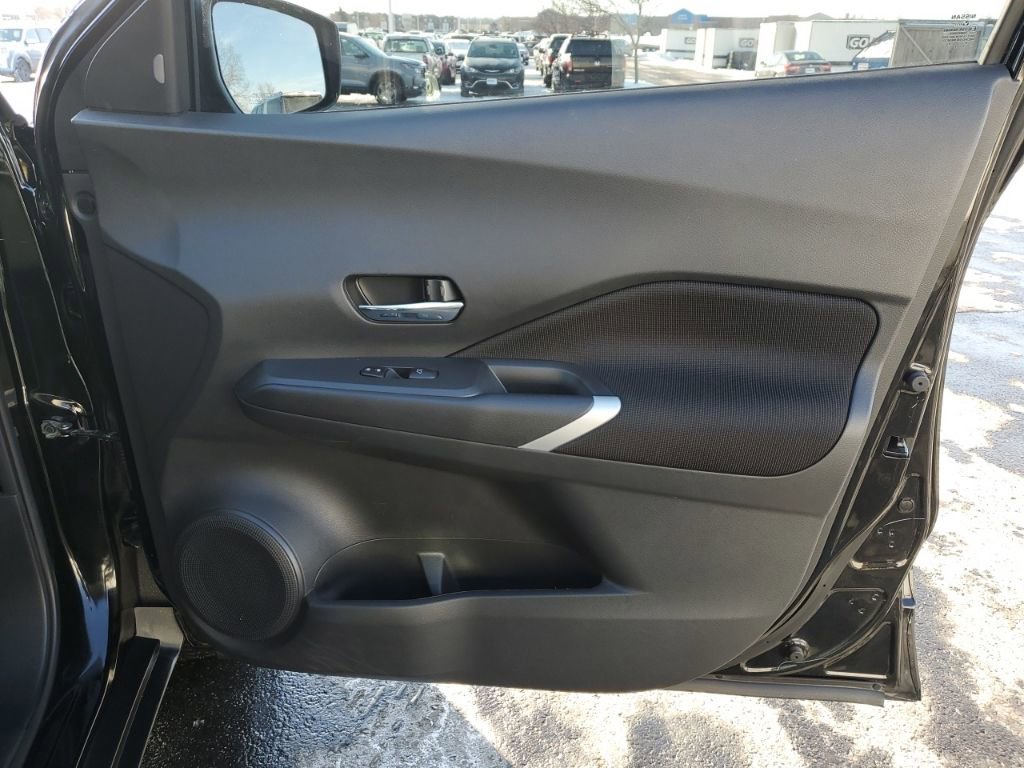 Used 2022 Nissan Kicks SV image 36