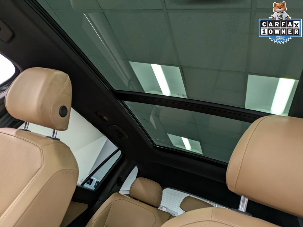 Used 2022 Volkswagen Tiguan SE AWD/4WD image 24