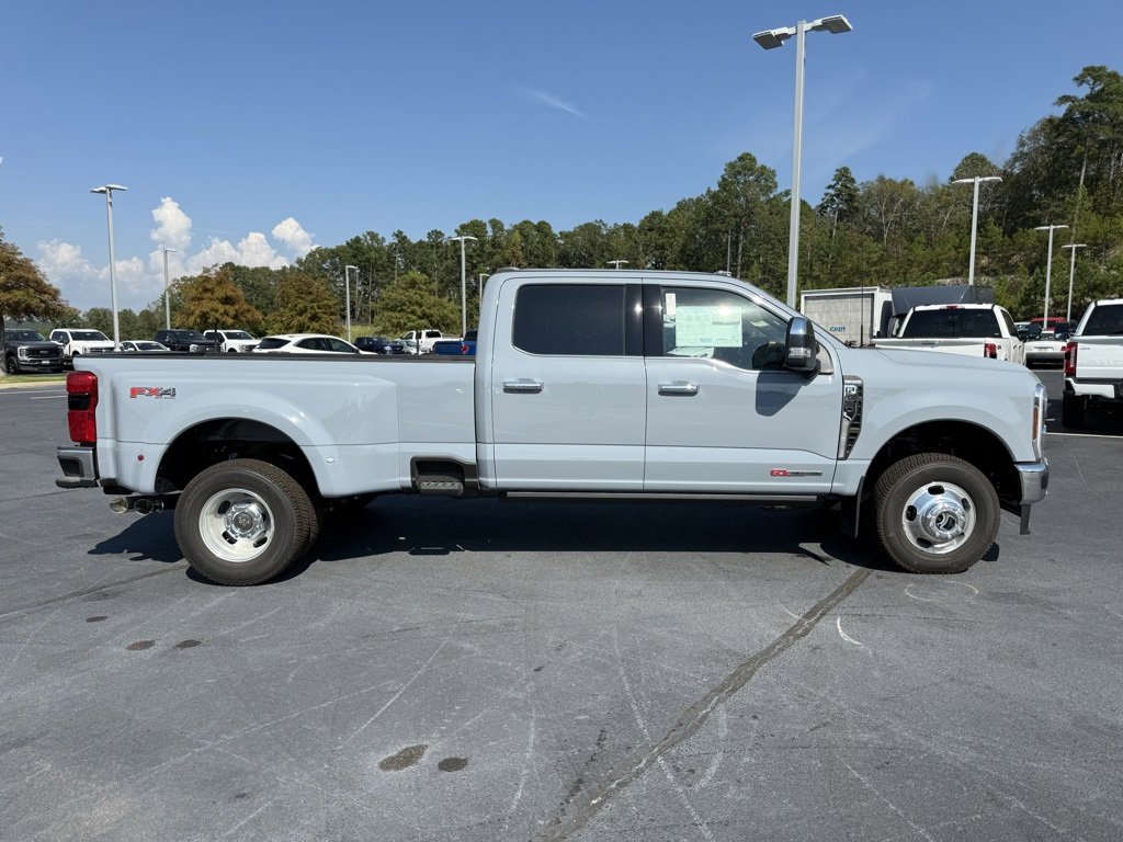 New 2026 Ford F350 King Ranch w/ Chrome Package image 9