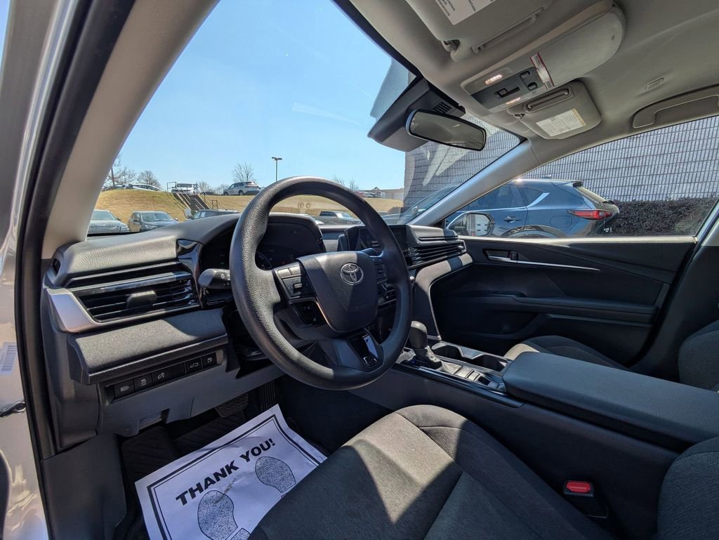 Used 2025 Toyota Camry LE image 14