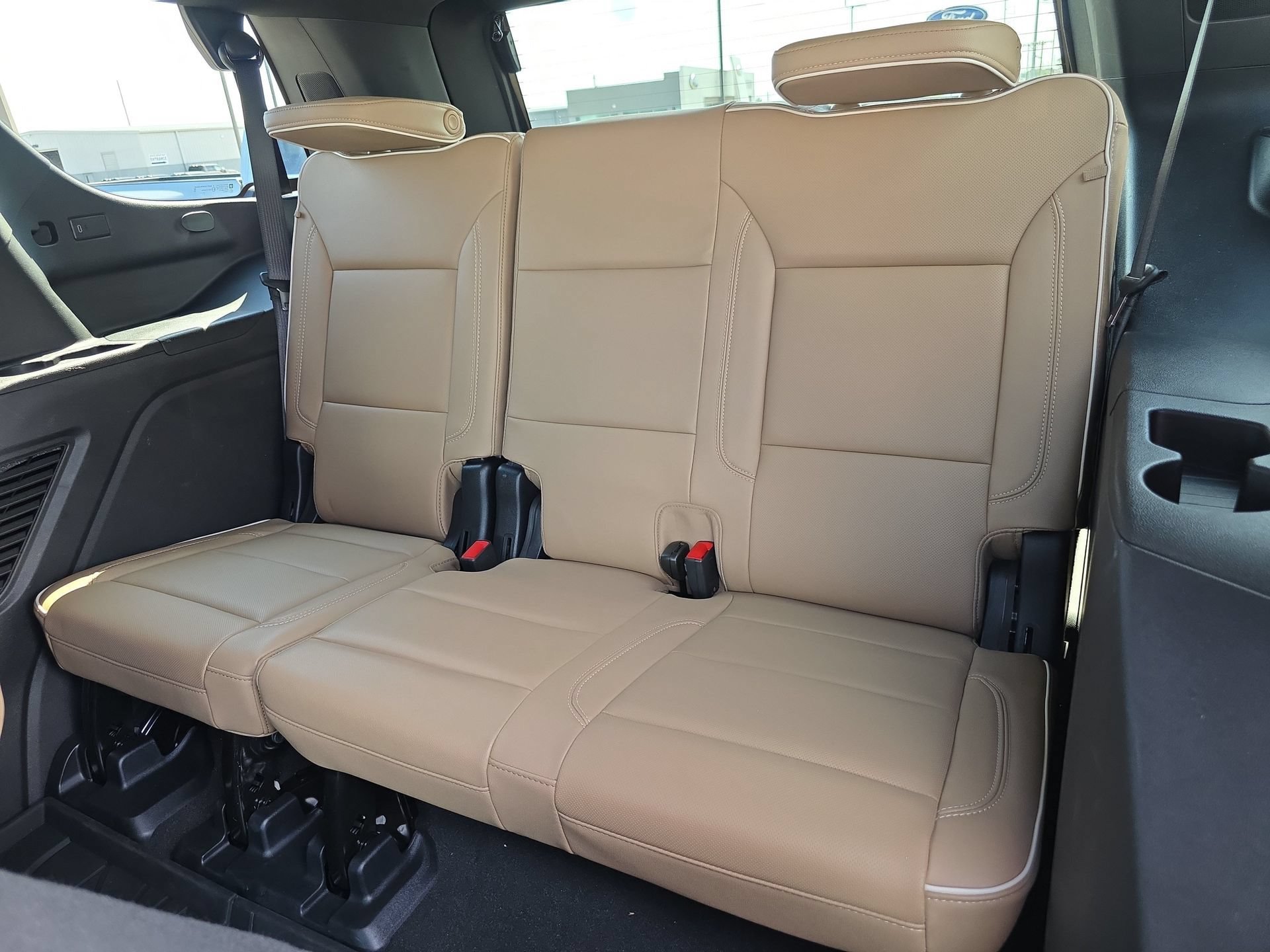 Used 2024 Chevrolet Tahoe Premier RWD image 12