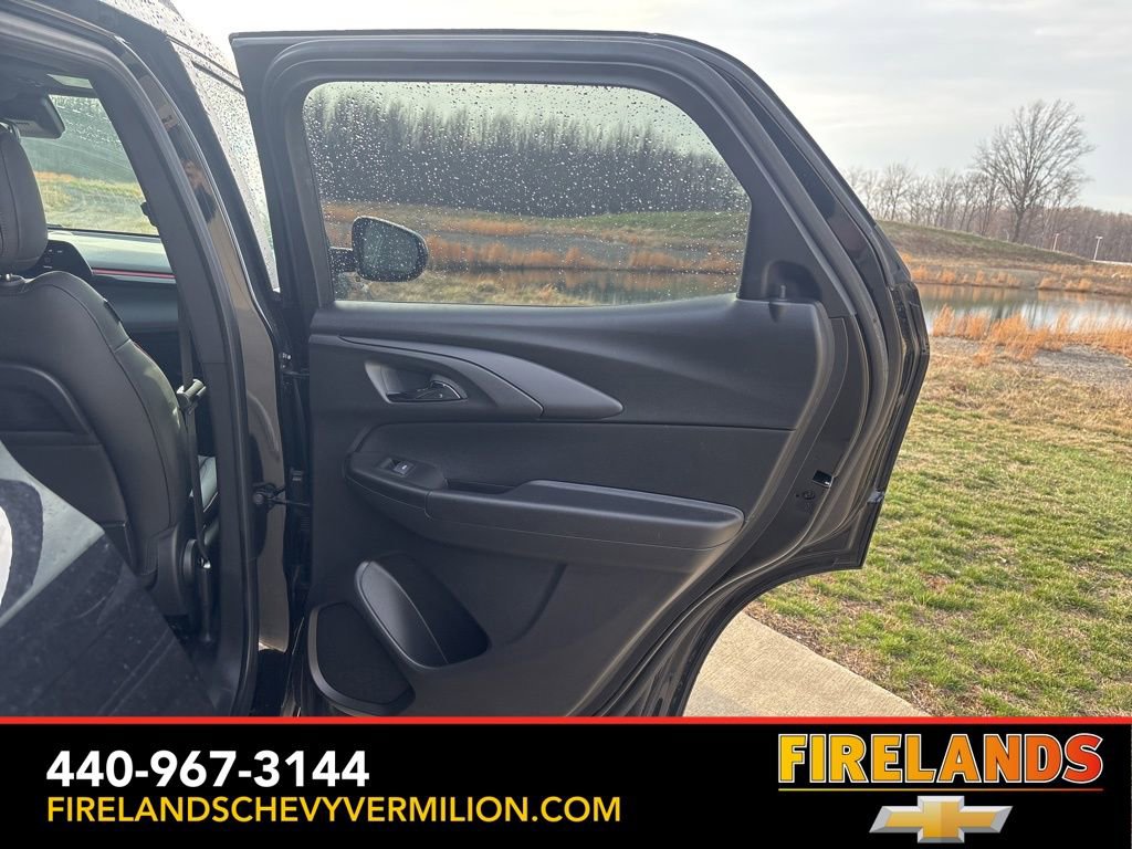 Used 2024 Chevrolet TrailBlazer RS w/ Convenience Package image 35