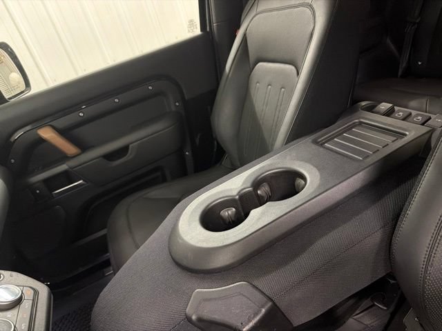 Used 2023 Land Rover Defender 90 X AWD/4WD image 29