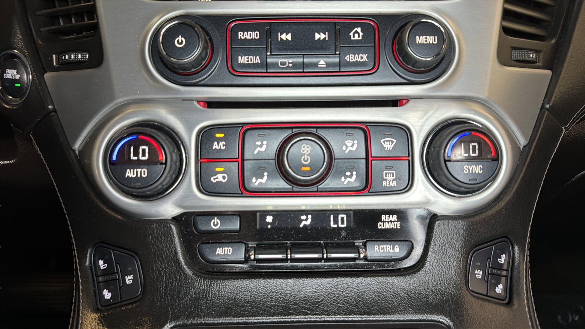 Used 2015 GMC Yukon SLT RWD image 28