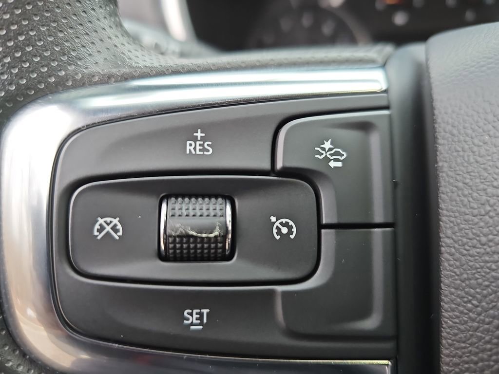 Used 2025 Chevrolet Blazer LT image 17