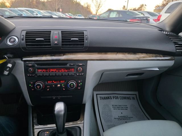 Used 2010 BMW 135i Convertible w/ Premium Pkg RWD image 14